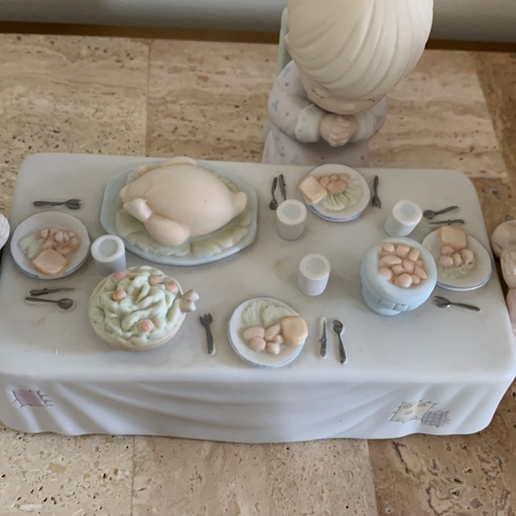 Precious Moments Thanksgiving We Gather together to ask the Lords Blessing - Picture 5 of 10